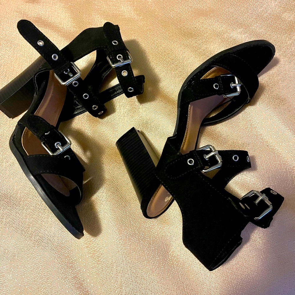 Suede Strapped Sandals